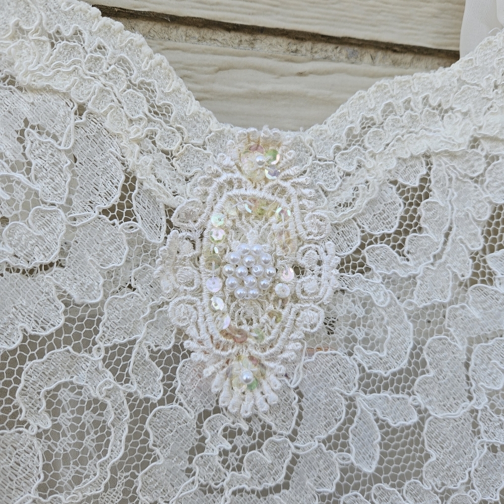 vintage Amelia's white lace bridal nightie SEE MEASUREMENTS - Picture 3 of 7